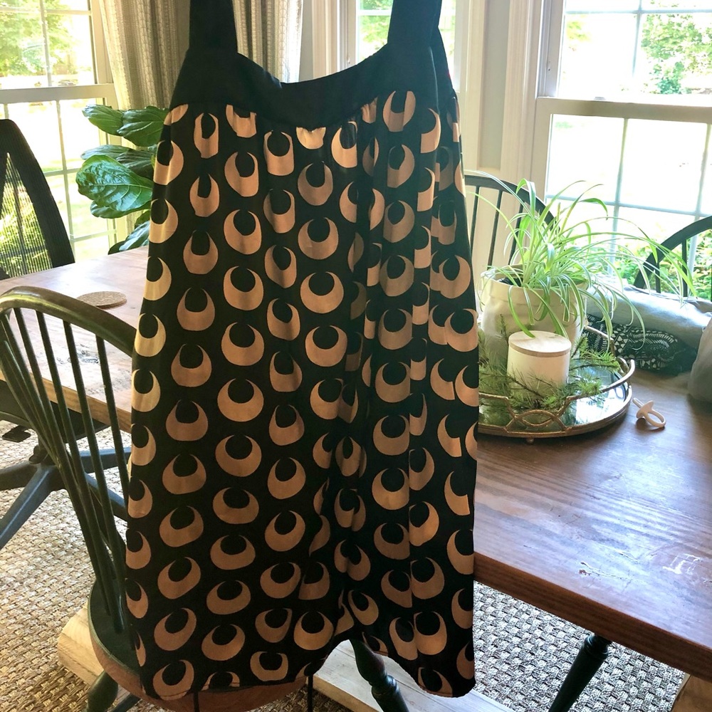 Silky, patterned, knee-length dress